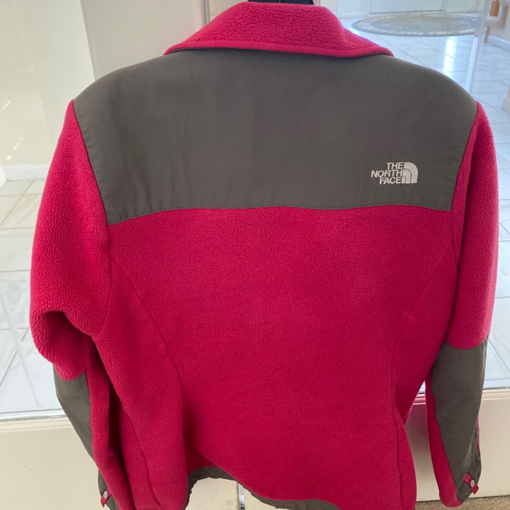 Northface Jacket Medium - image 2